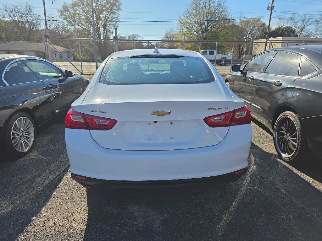 2023 Chevrolet Malibu Image 4