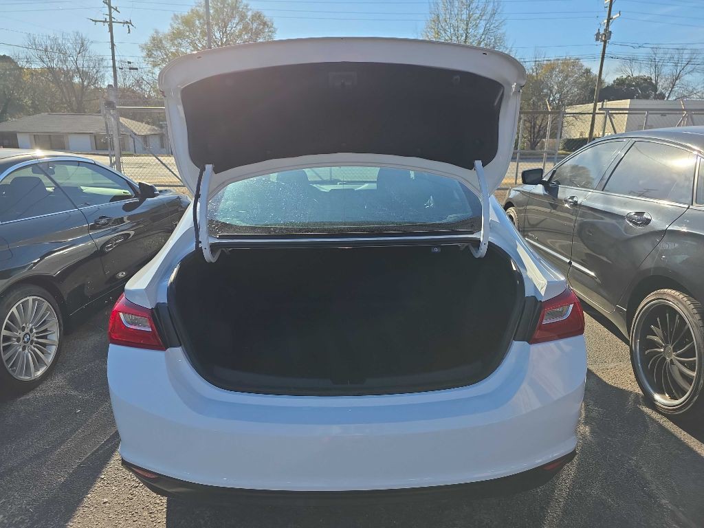 2023 Chevrolet Malibu Image 5