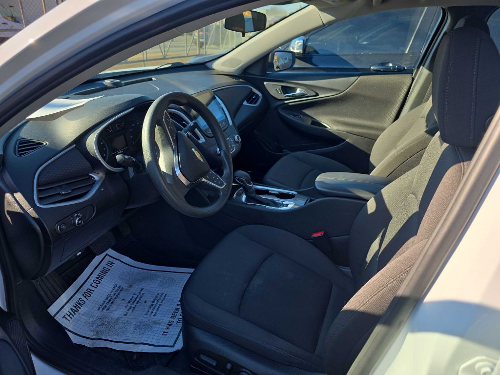 2023 Chevrolet Malibu Image 8