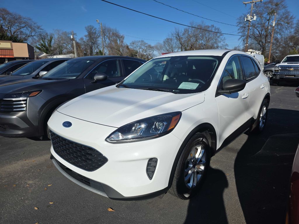 2022 Ford Escape Image 1