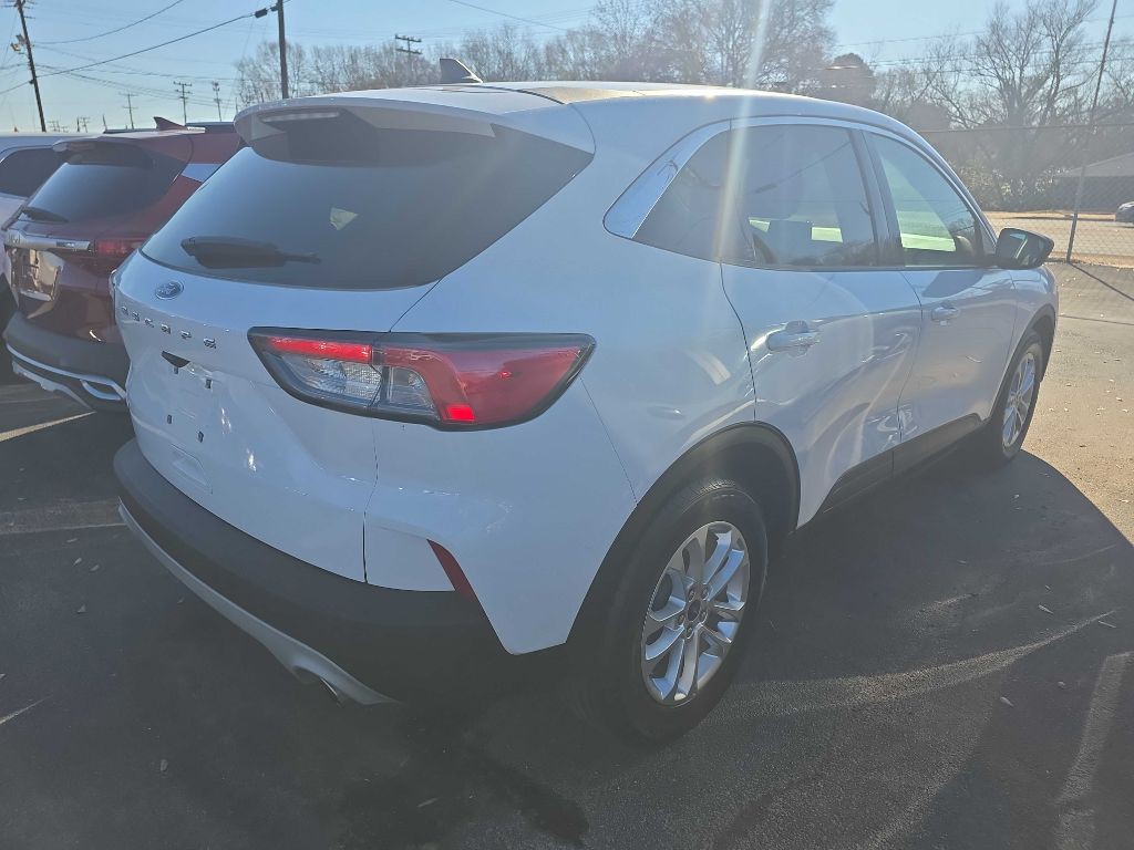 2022 Ford Escape Image 6