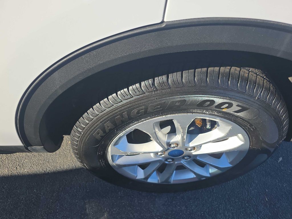 2022 Ford Escape Image 10