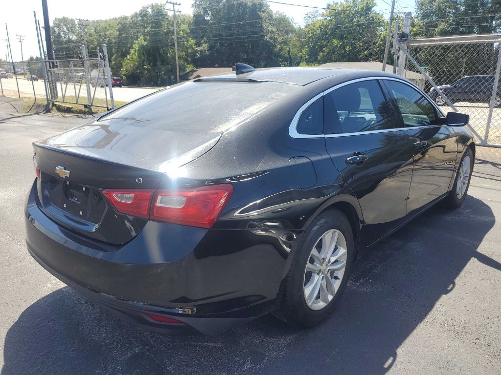 2018 Chevrolet Malibu Image 4