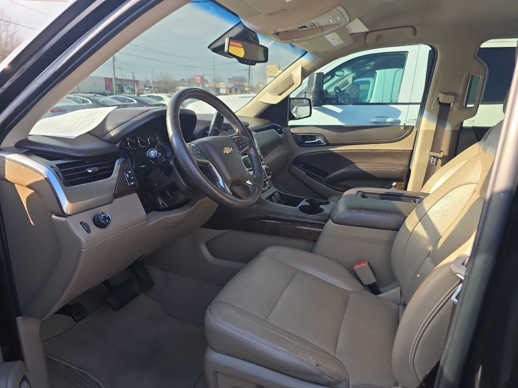 2020 Chevrolet Suburban Image 7