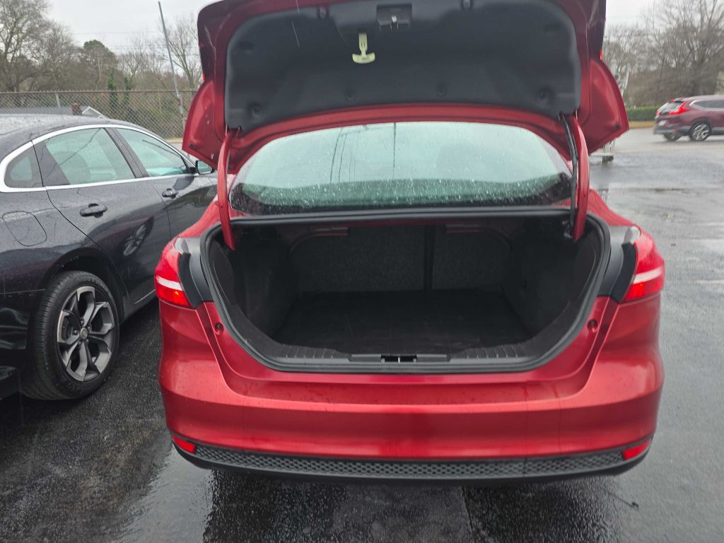 2015 Ford Focus Image 2