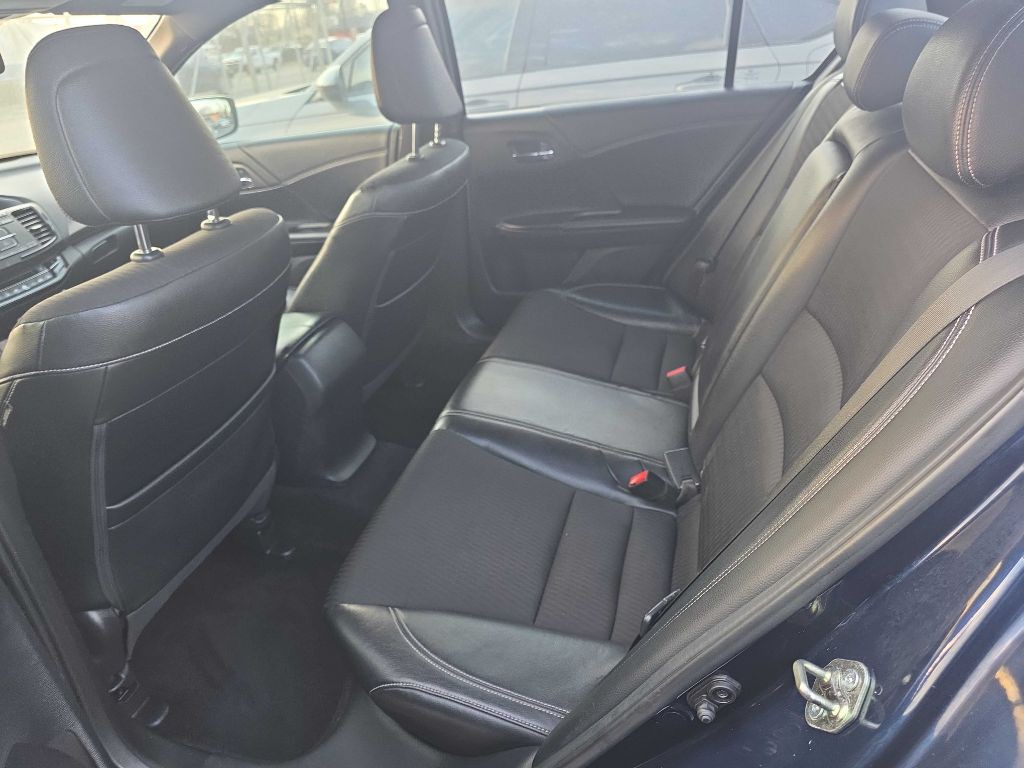 2016 Honda Accord Image 9