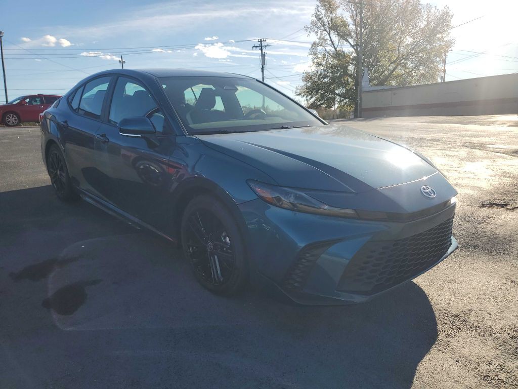 2025 Toyota Camry Image 2