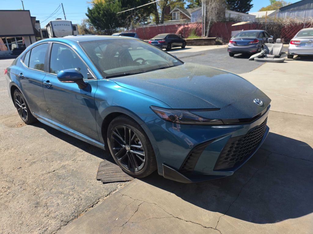 2025 Toyota Camry Image 2