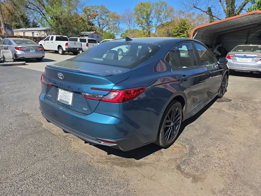 2025 Toyota Camry Image 4