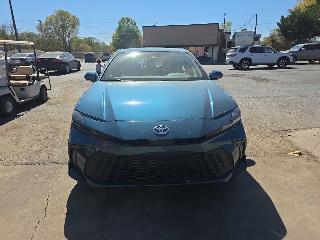 2025 Toyota Camry Image 7