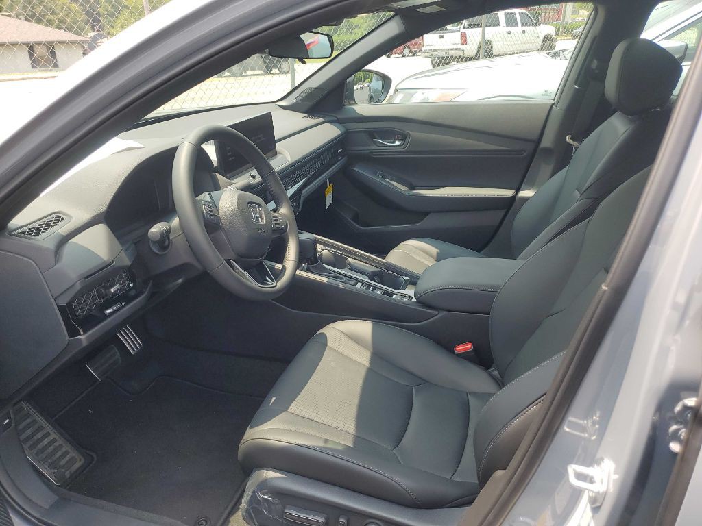 2023 Honda Accord Image 7