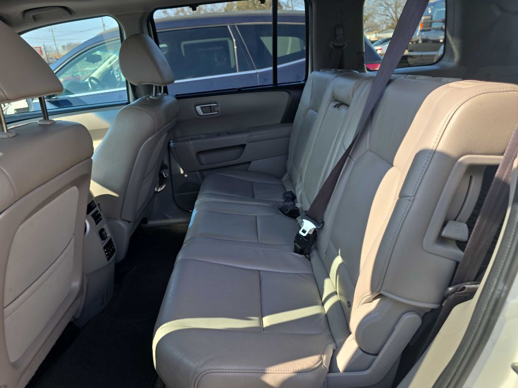 2015 Honda Pilot Image 9