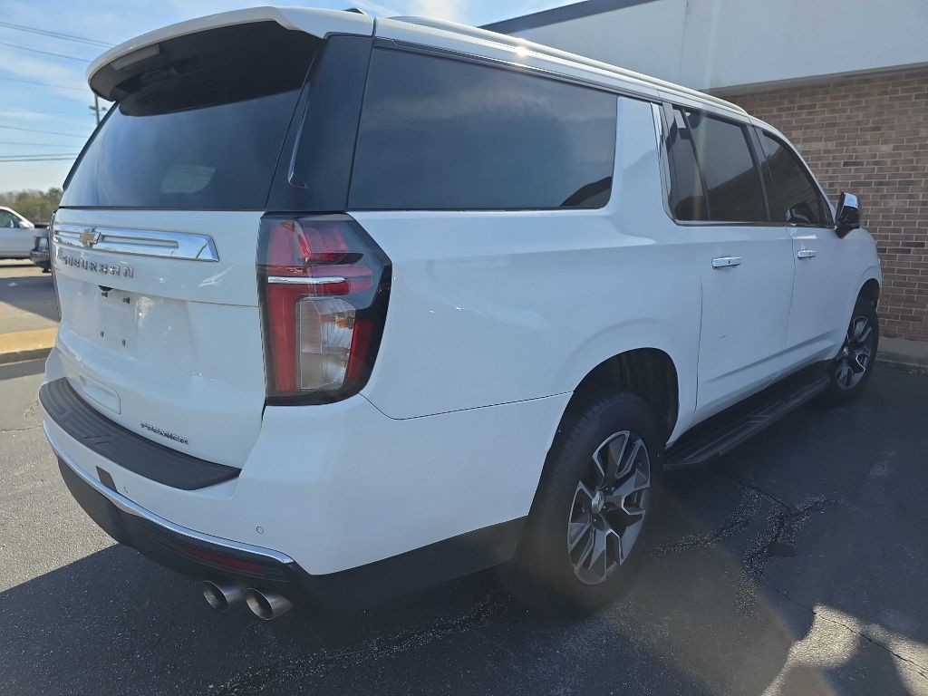 2022 Chevrolet Suburban Image 6