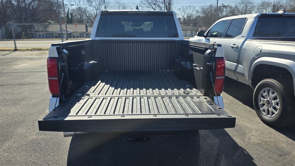 2025 Toyota Tacoma Image 2
