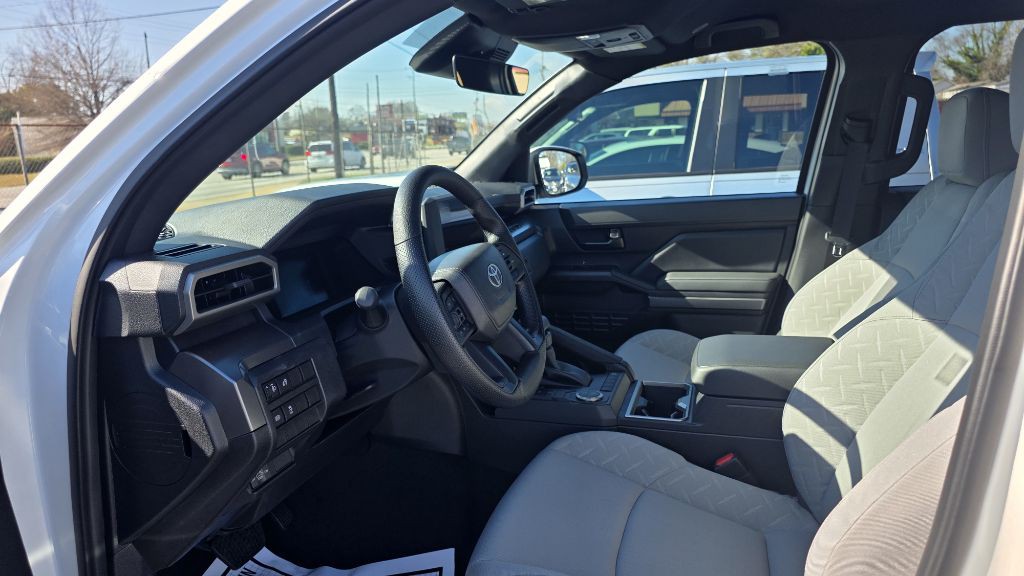 2025 Toyota Tacoma Image 7