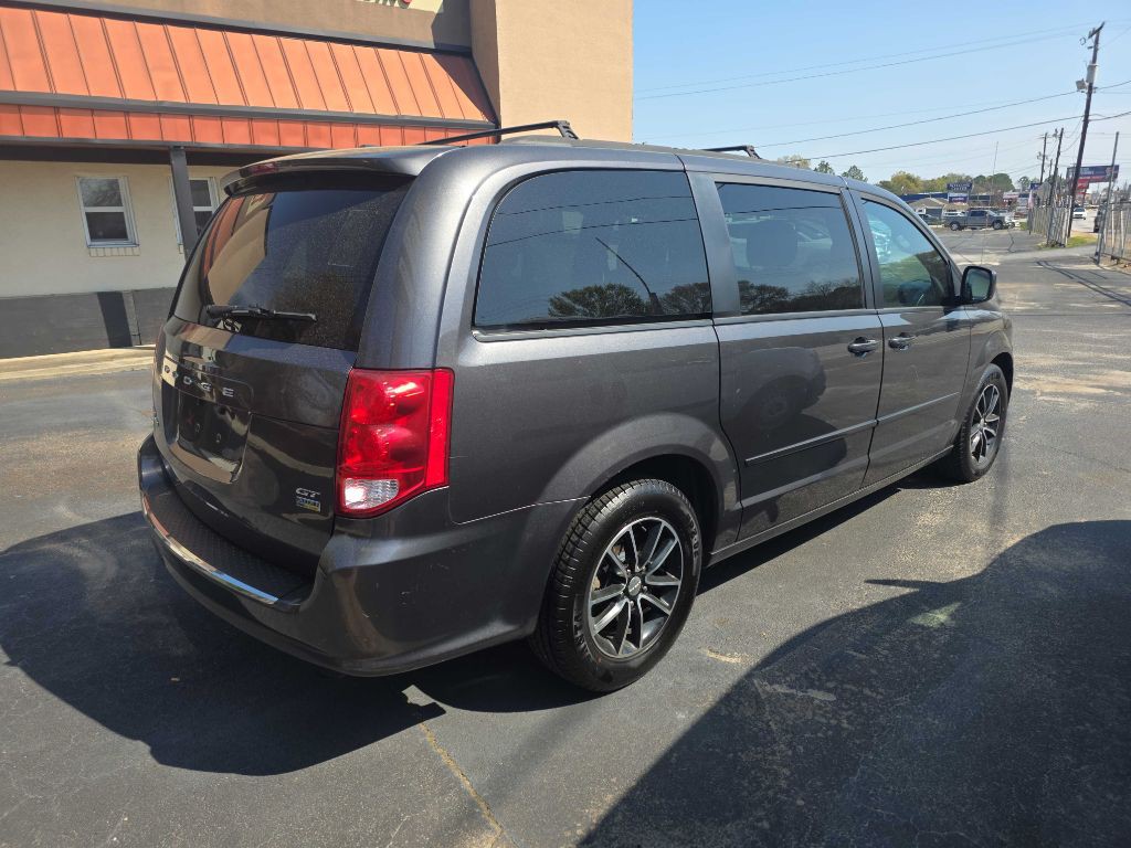 2017 Dodge Grand Caravan Image 3