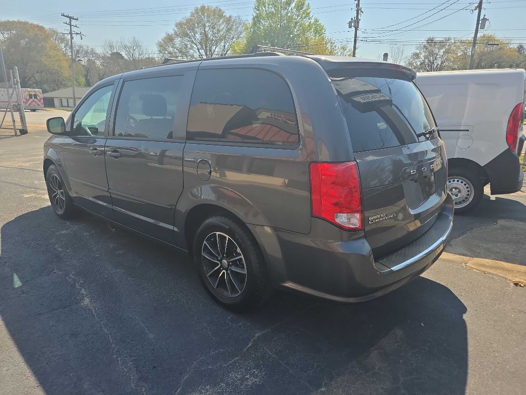 2017 Dodge Grand Caravan Image 4