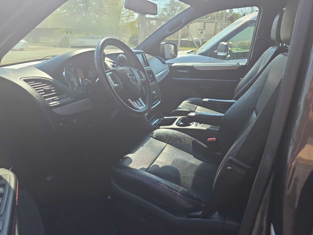 2017 Dodge Grand Caravan Image 8