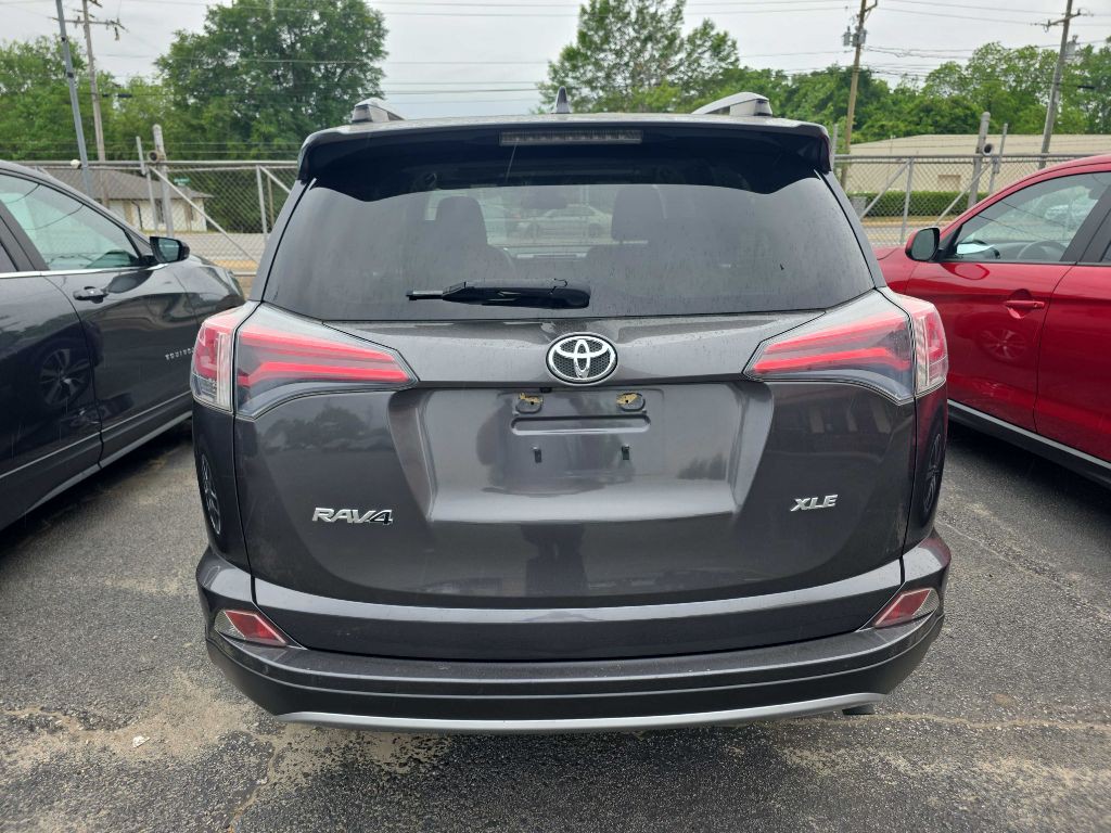 2017 Toyota Rav4 Image 6