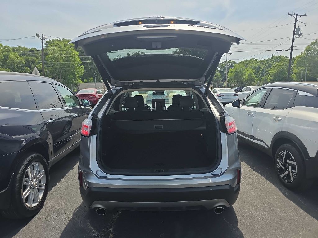 2020 Ford Edge Image 6