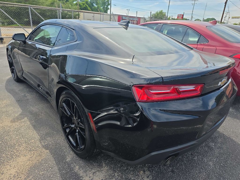 2017 Chevrolet Camaro Image 3