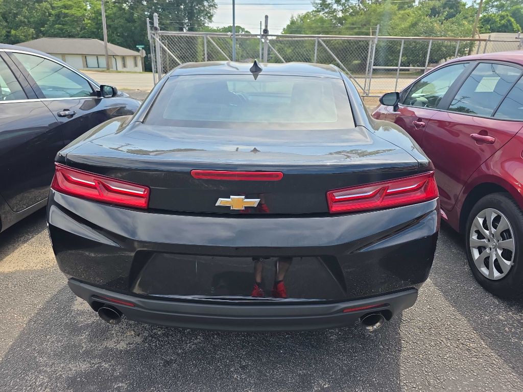 2017 Chevrolet Camaro Image 4