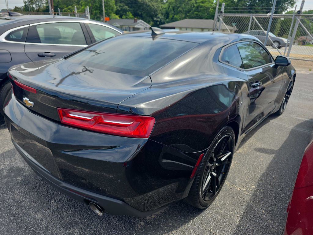2017 Chevrolet Camaro Image 6