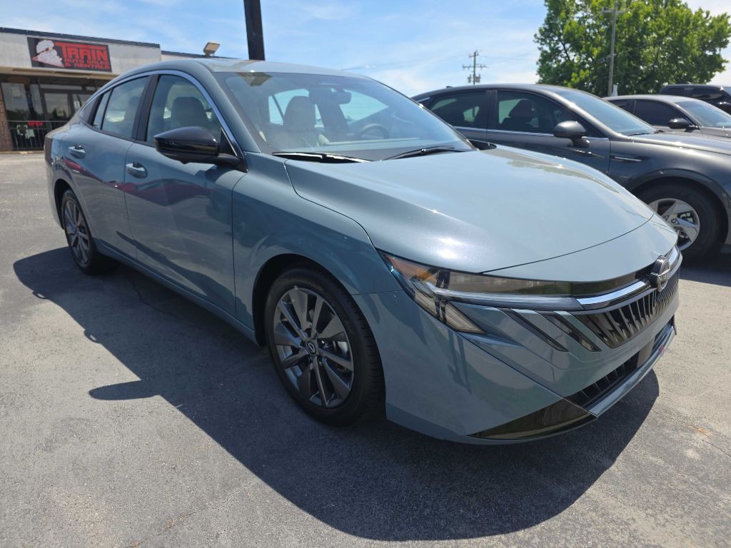 2026 Nissan Sentra Image 2