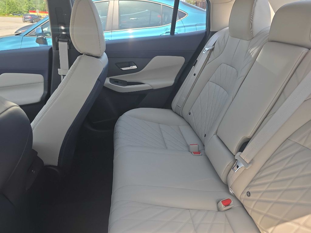 2026 Nissan Sentra Image 8