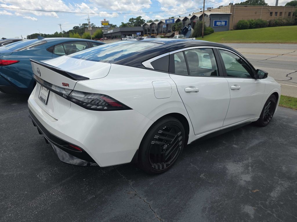 2026 Nissan Sentra Image 3