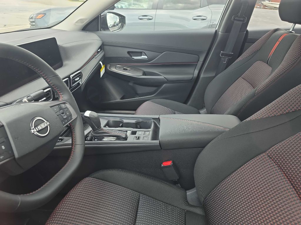 2026 Nissan Sentra Image 5