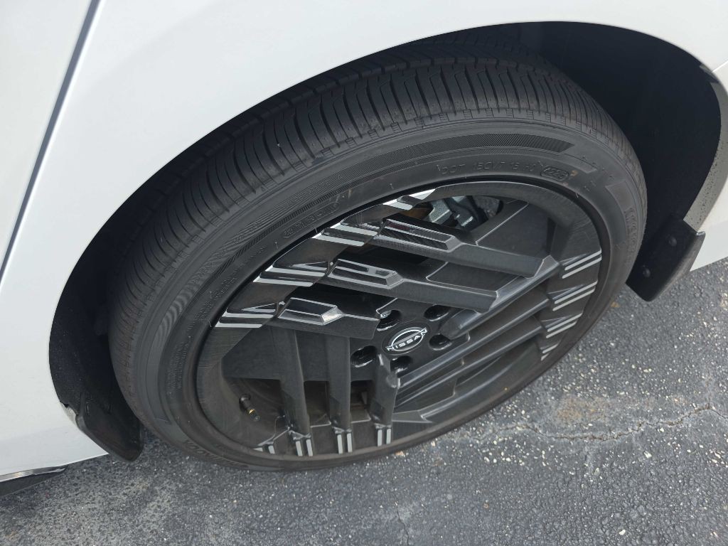 2026 Nissan Sentra Image 8