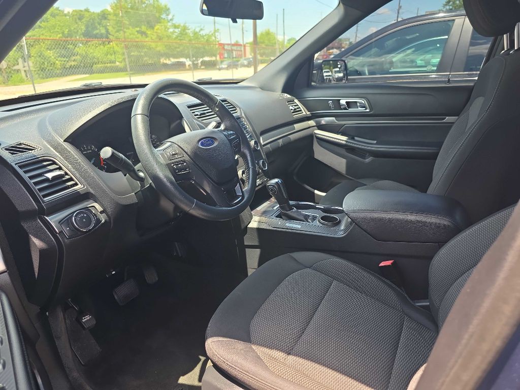 2018 Ford Explorer Image 8