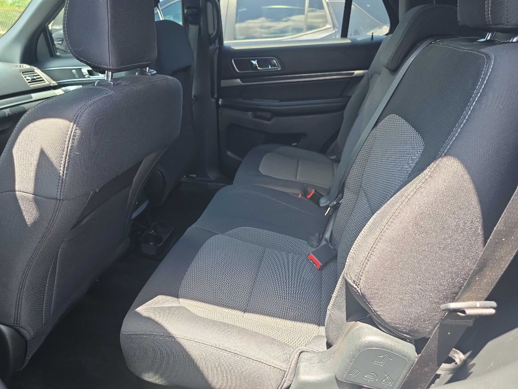 2018 Ford Explorer Image 9