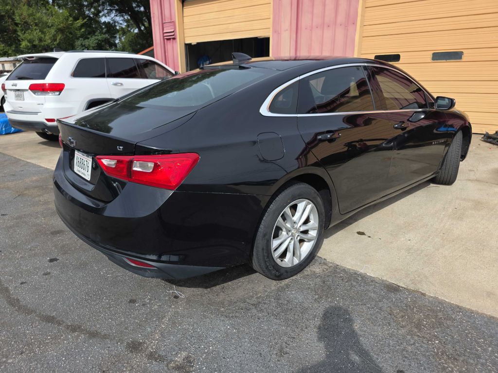 2017 Chevrolet Malibu Image 5