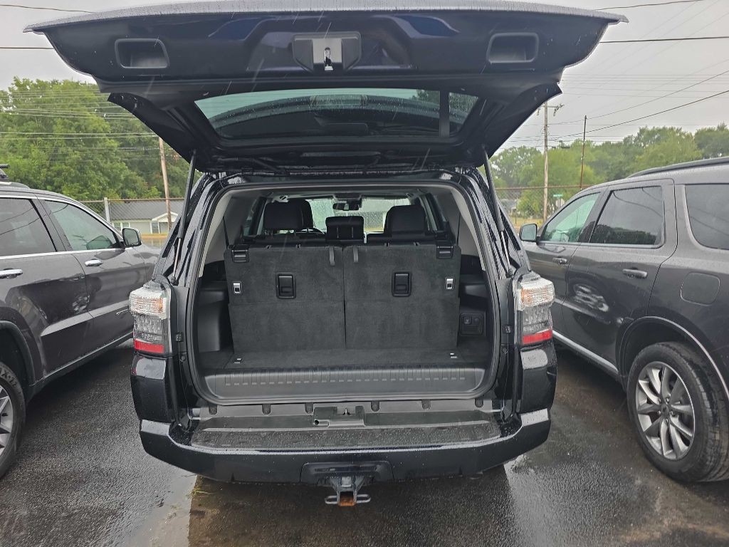 2023 Toyota 4Runner Image 2