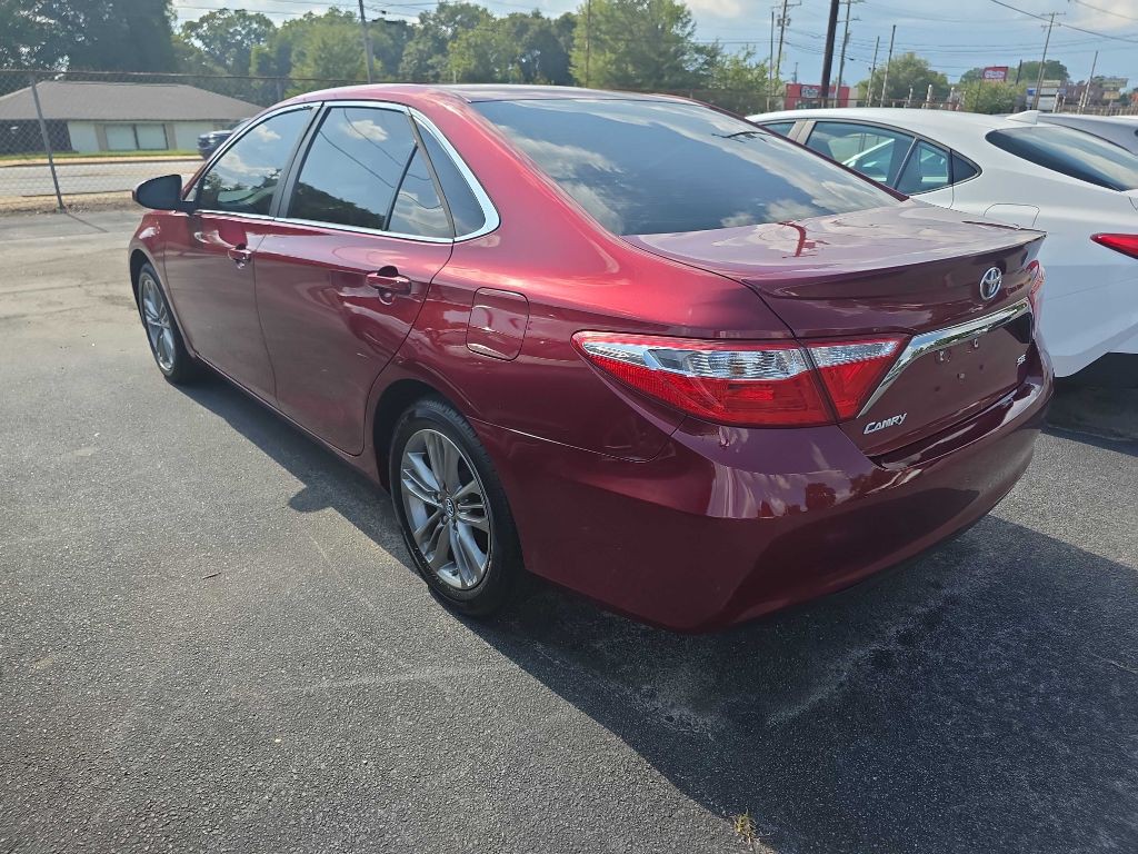 2016 Toyota Camry Image 3
