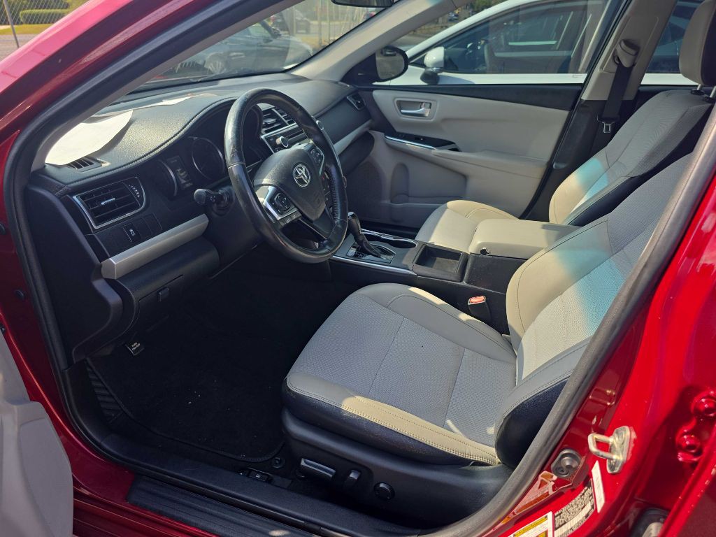 2016 Toyota Camry Image 7