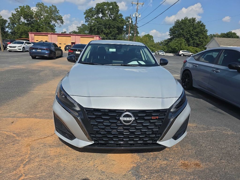 2025 Nissan Altima Image 7