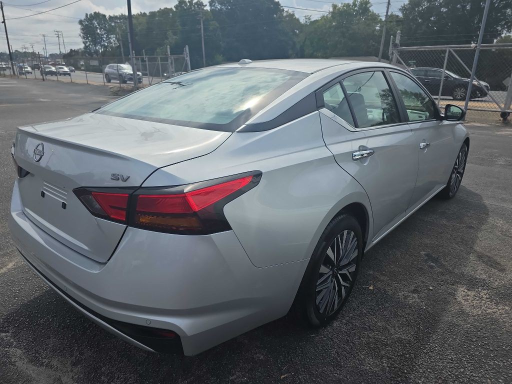 2024 Nissan Altima Image 4