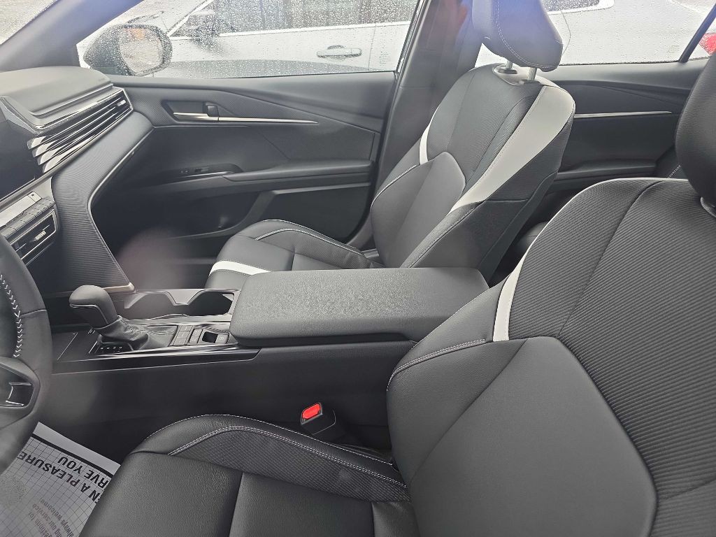 2026 Toyota Camry Image 2