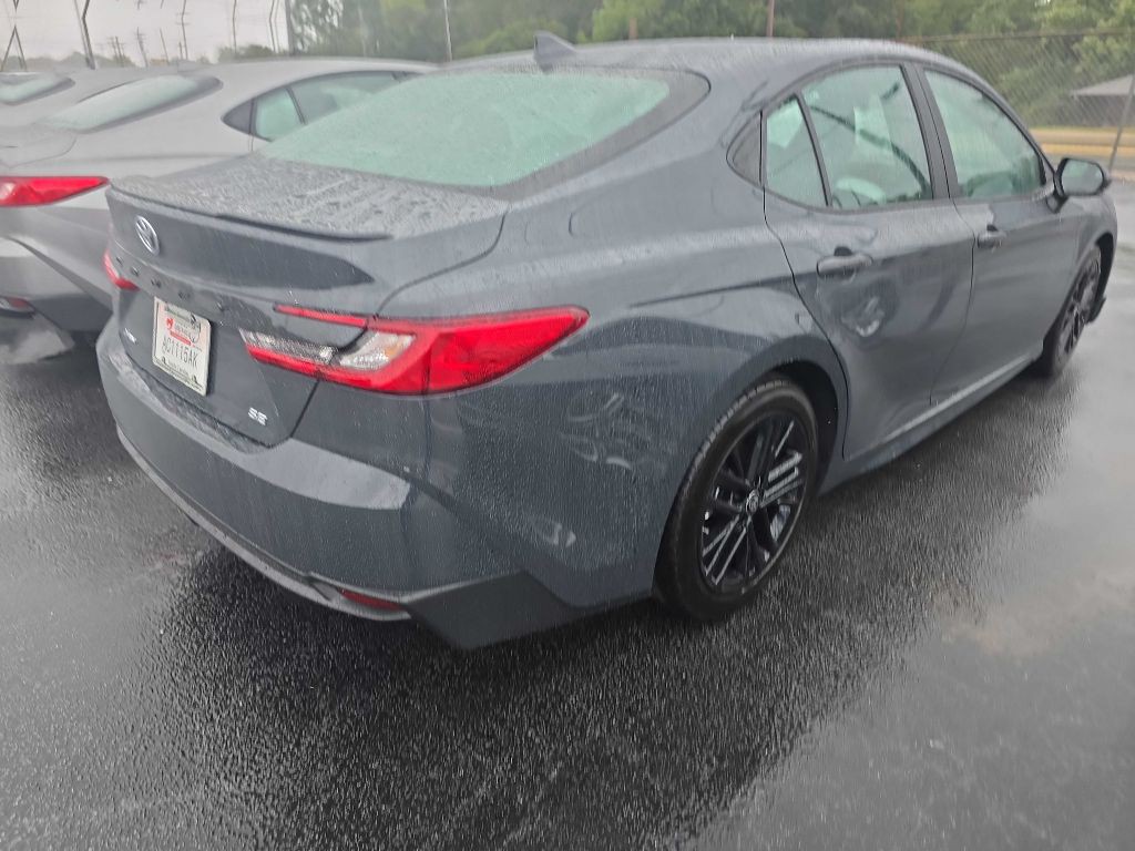 2026 Toyota Camry Image 5