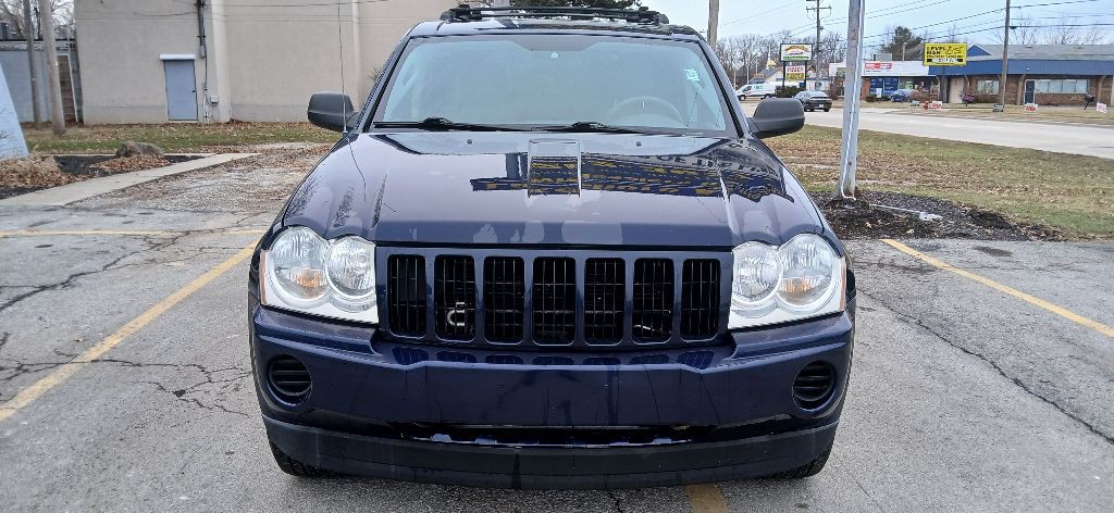 2006 Jeep Grand Cherokee Image 2