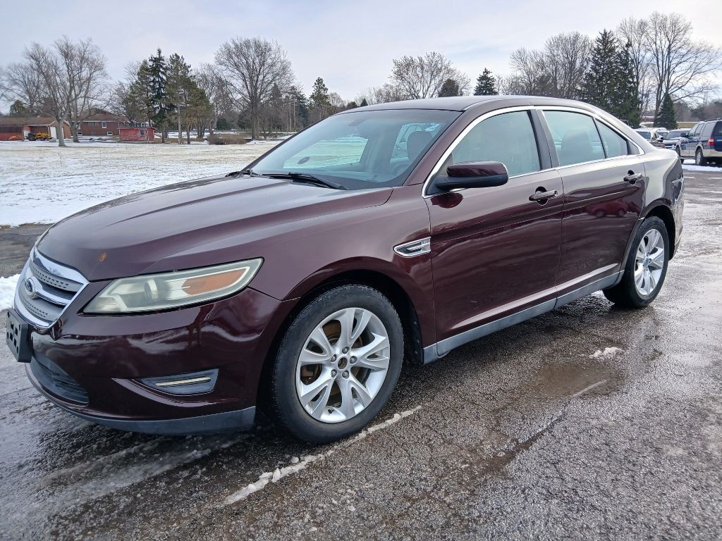 2011 Ford Taurus Image 1