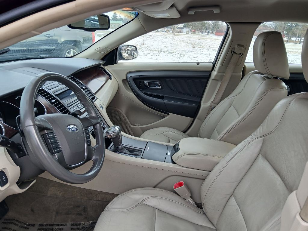2011 Ford Taurus Image 10