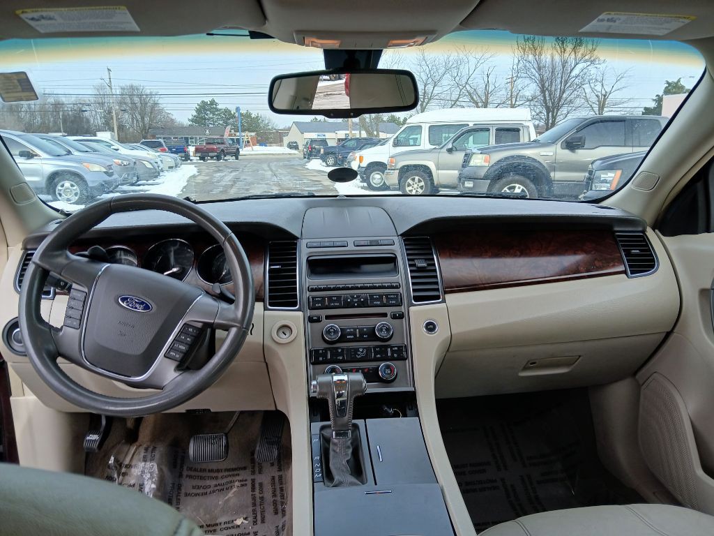 2011 Ford Taurus Image 13
