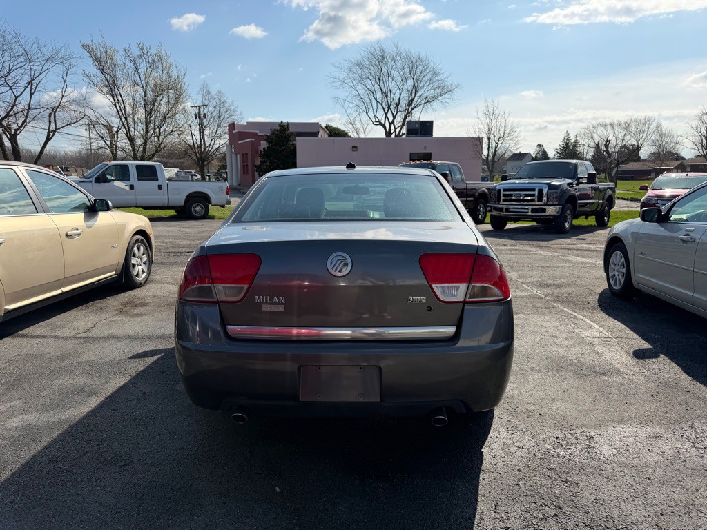 2010 Mercury Milan Image 3