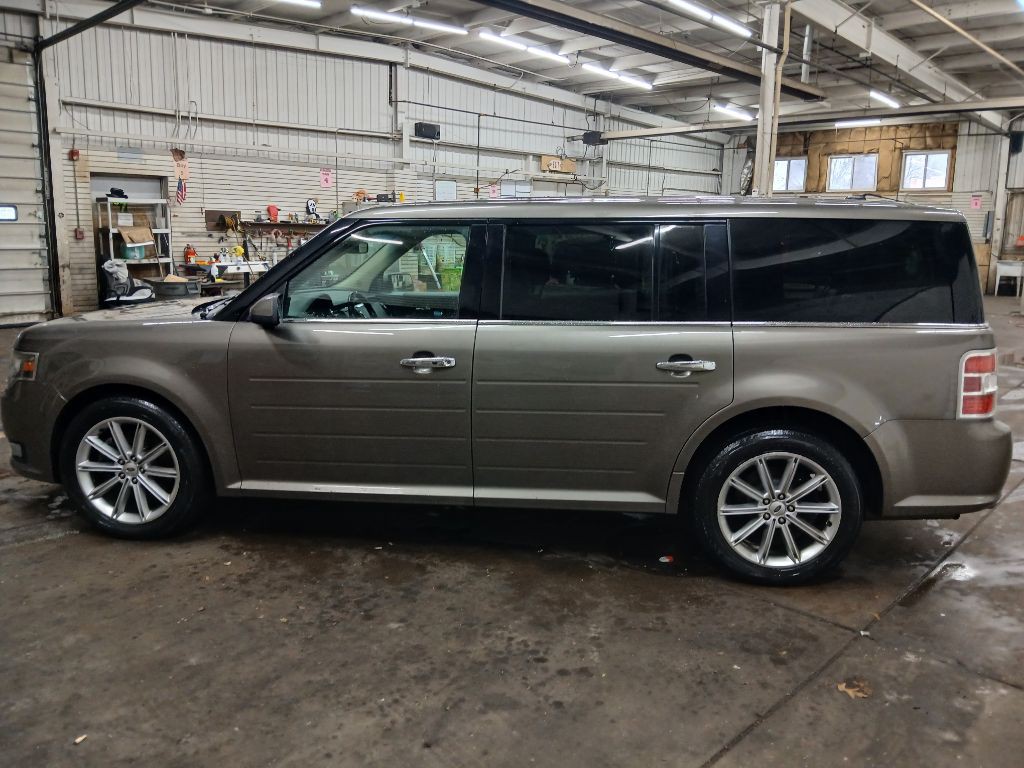 2010 Ford Flex Image 6