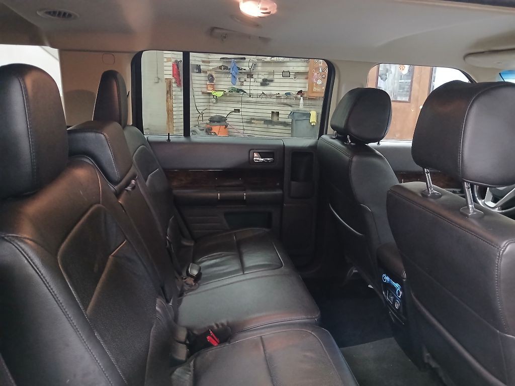 2010 Ford Flex Image 9