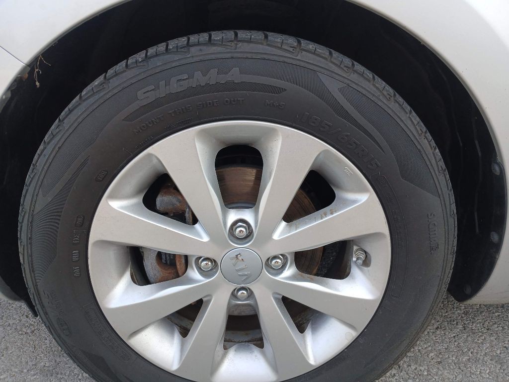 2012 Kia Rio Image 12